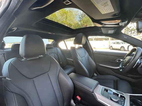 Used 2025 BMW 330i Sedan RWD image 32