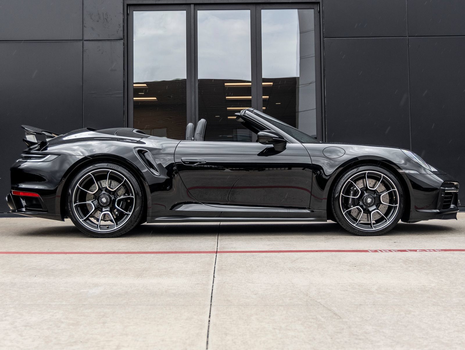 Certified 2024 Porsche 911 Turbo AWD/4WD image 13