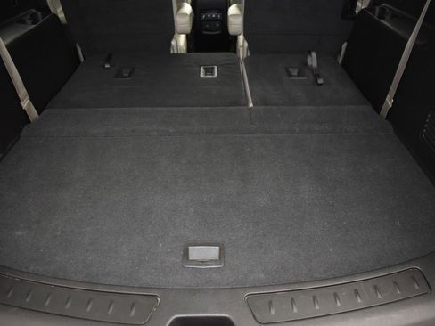 Used 2018 Buick Enclave Essence image 18