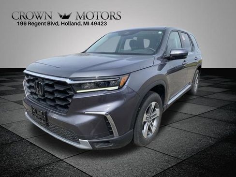 Used 2025 Honda Pilot EX-L image 5