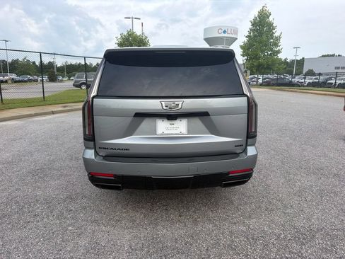 Used 2025 Cadillac Escalade ESV Sport Platinum w/ LPO, ONYX Package AWD/4WD image 6