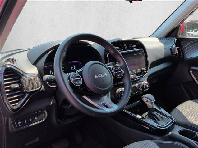 Used 2025 Kia Soul EX FWD image 9