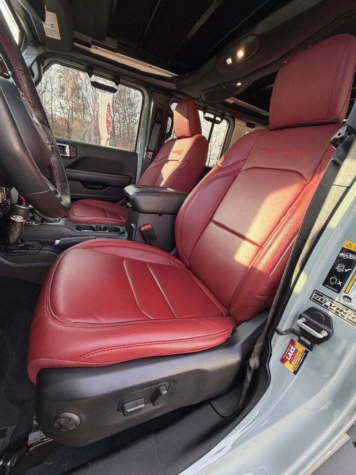 Used 2024 Jeep Wrangler Unlimited Rubicon 392 AWD/4WD image 10