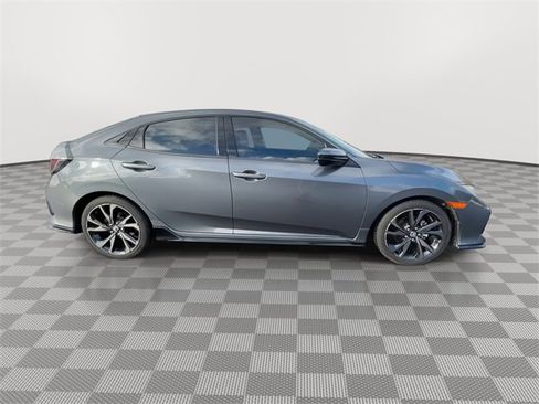 Used 2017 Honda Civic Sport image 9