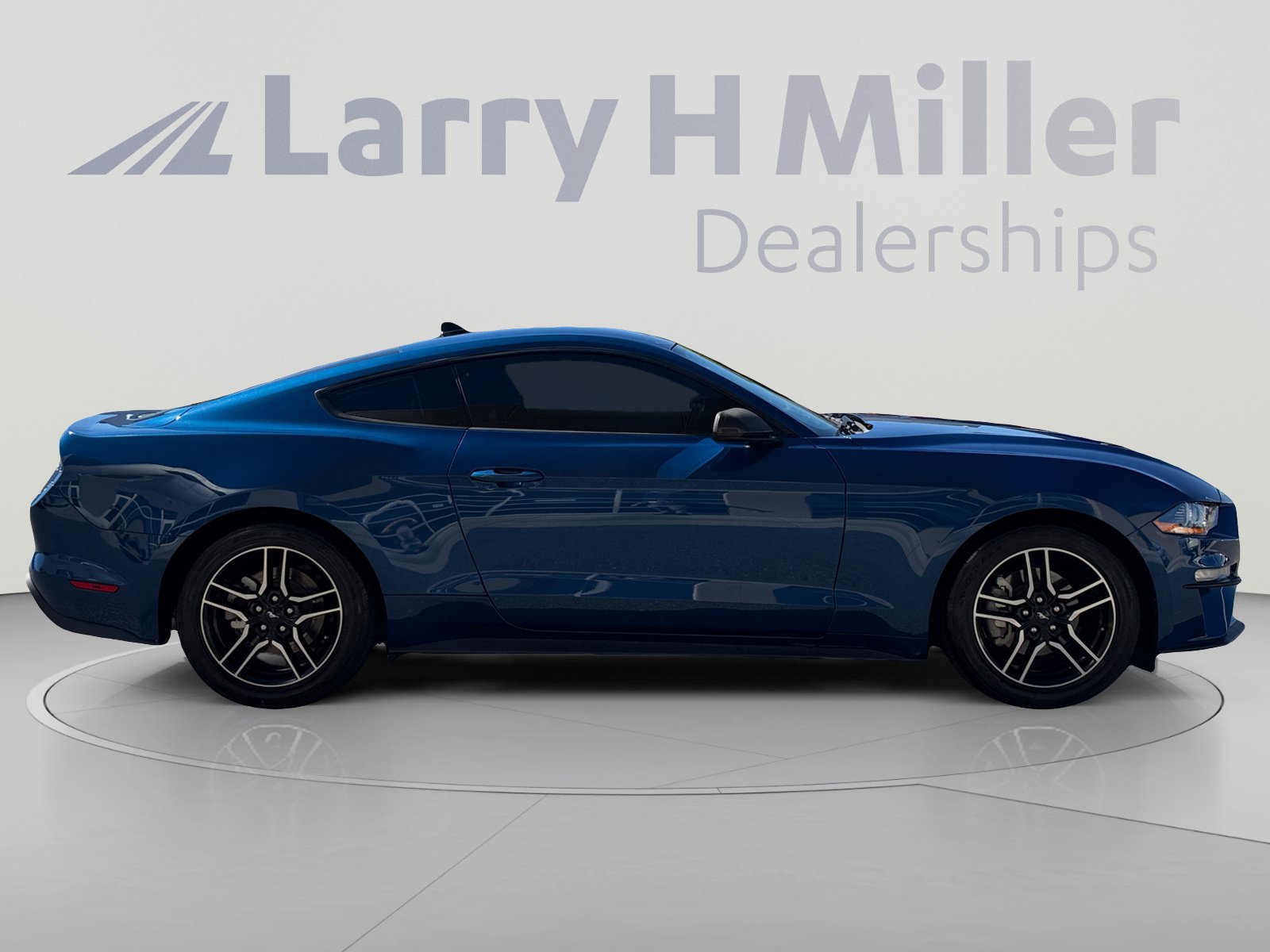 Used 2022 Ford Mustang Coupe w/ Equipment Group 101A RWD image 6