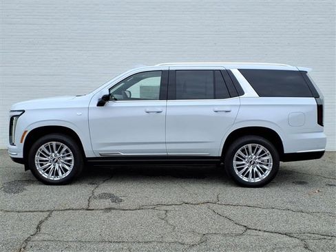 New 2026 Cadillac Escalade Luxury image 2