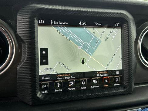 Used 2018 Jeep Wrangler Unlimited Sahara image 18