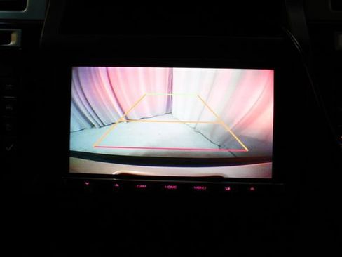 Used 2013 Cadillac Escalade Premium image 4