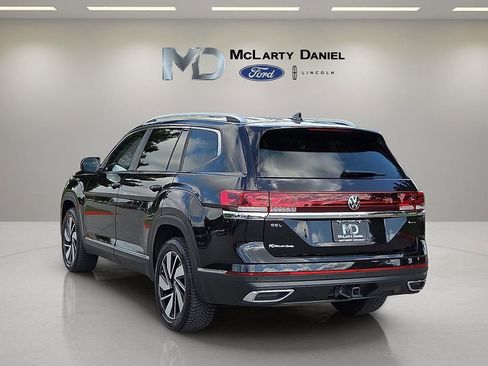 Used 2024 Volkswagen Atlas SEL AWD/4WD image 4
