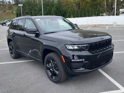 New 2025 Jeep Grand Cherokee Limited image 2