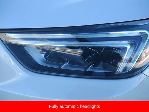 Used 2017 Buick Encore Premium image 17