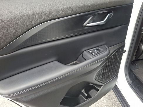 Certified 2023 Jeep Grand Cherokee Altitude image 19