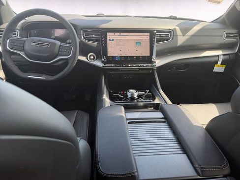 New 2026 Jeep Grand Wagoneer 4WD image 10