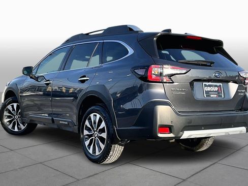 Used 2023 Subaru Outback Touring image 12