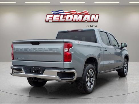 Used 2025 Chevrolet Silverado 1500 LT AWD/4WD image 6