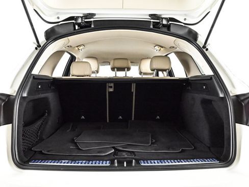 Used 2022 Mercedes-Benz GLC 300 4MATIC image 6