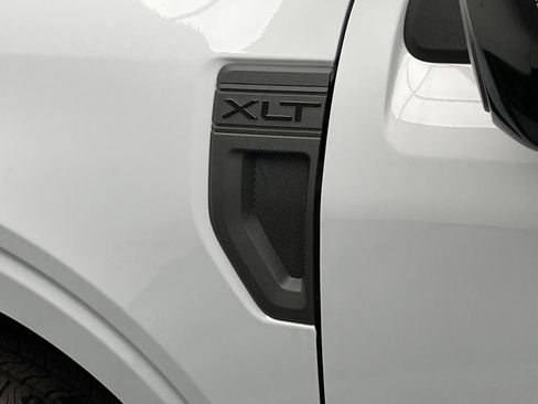 New 2025 Ford Maverick XLT w/ XLT Luxury Package AWD/4WD image 30