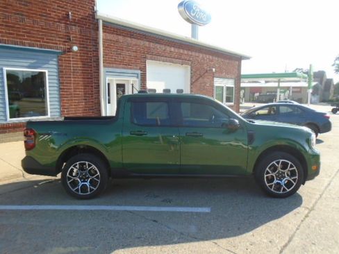Used 2025 Ford Maverick Lariat AWD/4WD image 11