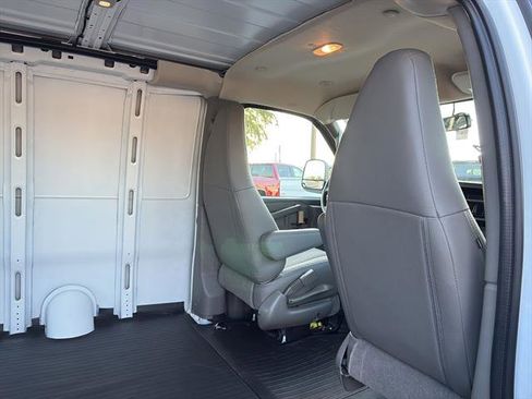 New 2025 Chevrolet Express 2500 w/ Enhanced Convenience Package RWD image 10