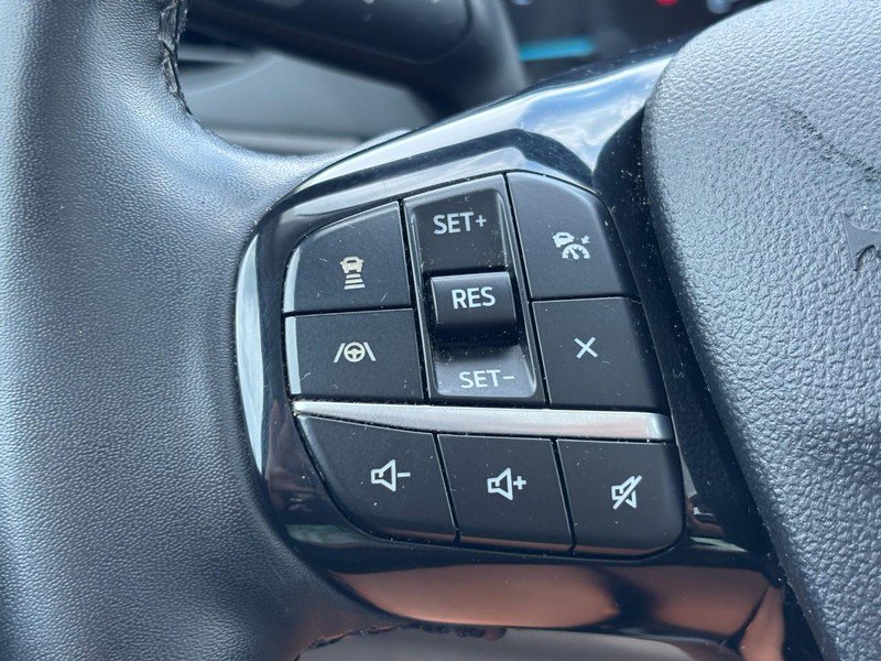 Used 2021 Ford Escape SEL AWD/4WD image 17