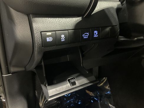 Used 2024 Toyota Camry XSE FWD image 29