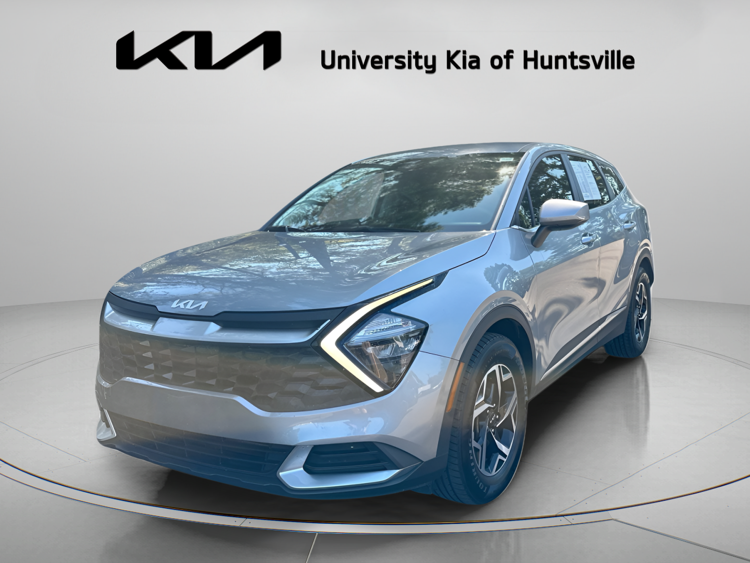 Used 2023 Kia Sportage LX FWD image 4