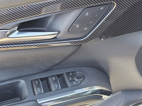 New 2026 Chevrolet Traverse High Country image 13