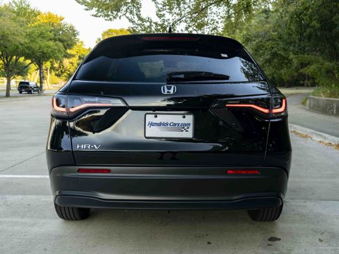 Used 2026 Honda HR-V LX image 8