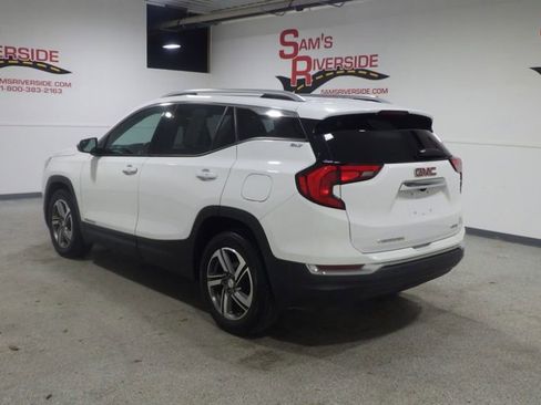 Used 2020 GMC Terrain SLT w/ Preferred Package image 2