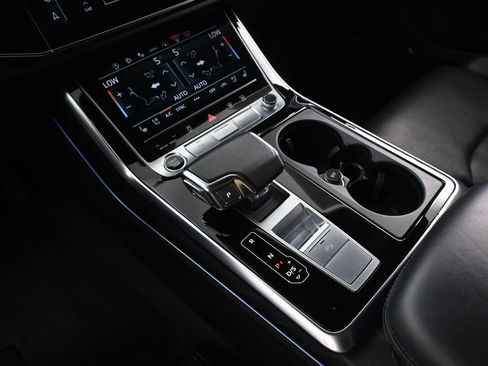 Used 2023 Audi Q8 Prestige w/ Prestige Package AWD/4WD image 39