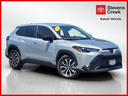 Certified 2025 Toyota Corolla Cross AWD Hybrid image 1