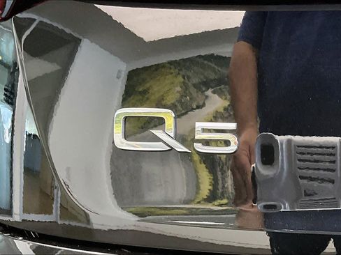 Used 2025 Audi Q5 2.0T Premium Plus w/ Premium Plus Package image 32