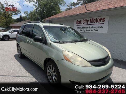 Used 2008 Toyota Sienna CE FWD image 1