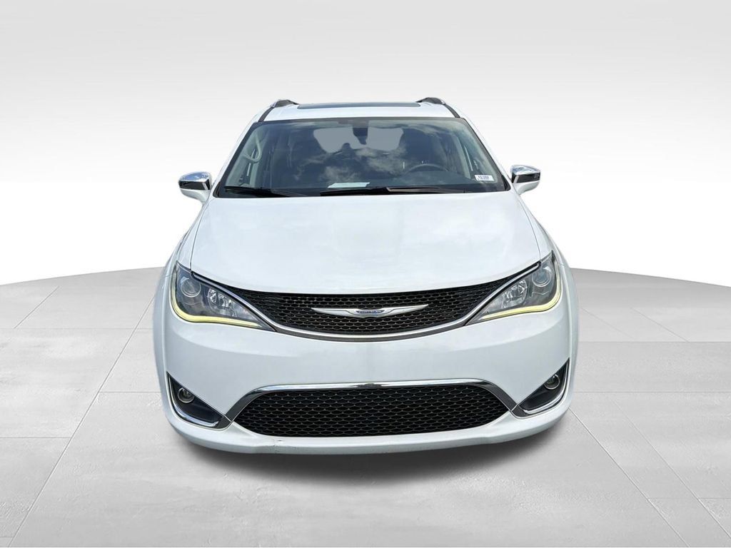 Used 2020 Chrysler Pacifica Limited FWD image 8