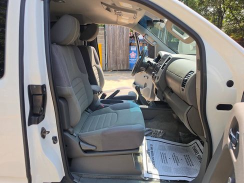 Used 2014 Nissan Frontier S w/ S Preferred Package RWD image 12