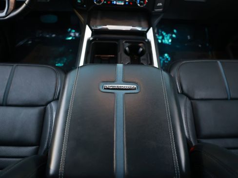 Used 2025 Ford F450 Platinum w/ FX4 Off-Road Package image 34