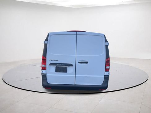Used 2018 Mercedes-Benz Metris image 5