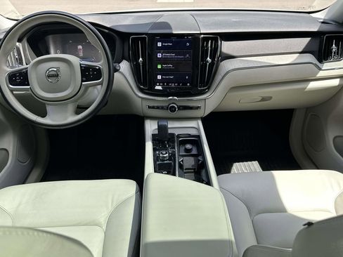 Used 2023 Volvo XC60 B5 Plus AWD/4WD image 15