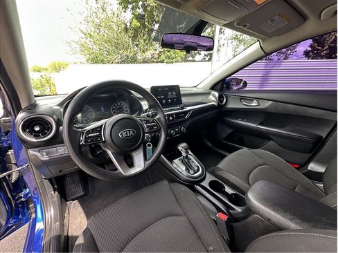 Used 2020 Kia Forte LXS FWD image 3