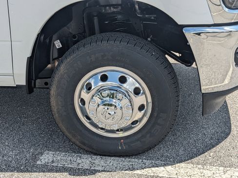 New 2025 RAM 3500 Tradesman w/ Chrome Appearance Group image 10