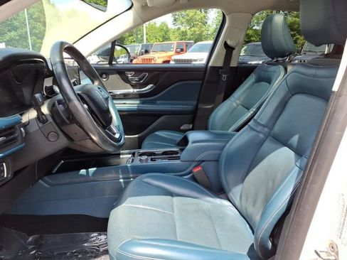 Used 2021 Lincoln Corsair Reserve AWD/4WD image 9
