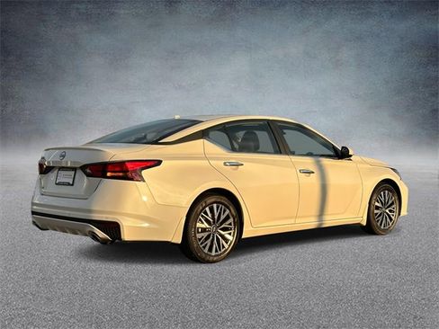 New 2025 Nissan Altima 2.5 SV w/ SV Premium Package image 2