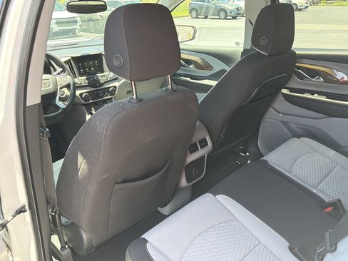 Used 2019 GMC Terrain SLE w/ Driver Convenience Package FWD image 19