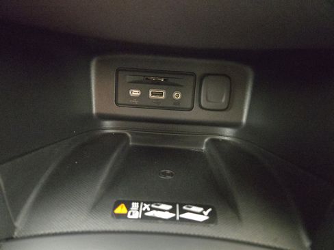 Certified 2021 Chevrolet Equinox Premier image 27