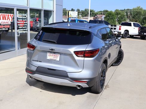New 2026 Chevrolet Blazer LT w/ LPO, Black Sport Package AWD/4WD image 40