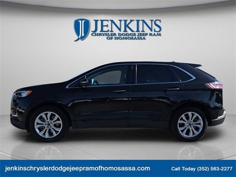 Used 2024 Ford Edge Titanium image 5