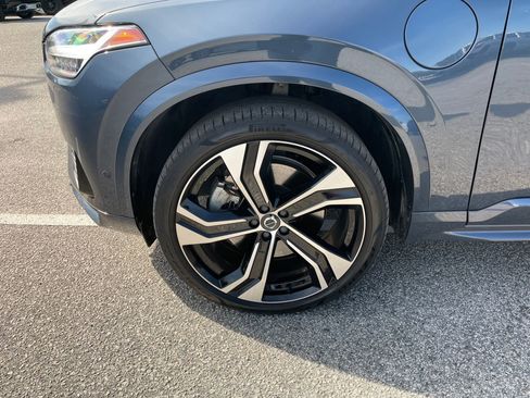 Used 2022 Volvo XC90 T8 R-Design w/ Advanced Package image 12