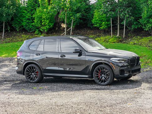 Used 2022 BMW X5 sDrive40i w/ M Sport Package RWD image 11
