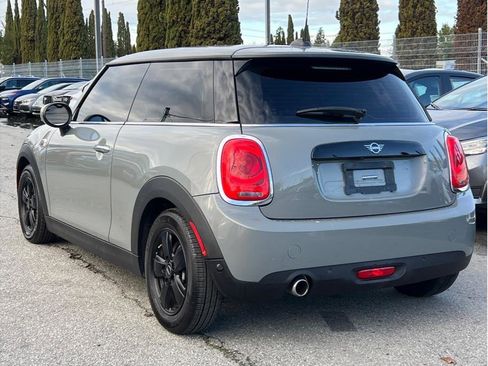 Used 2020 MINI Cooper 2-Door Hardtop image 6