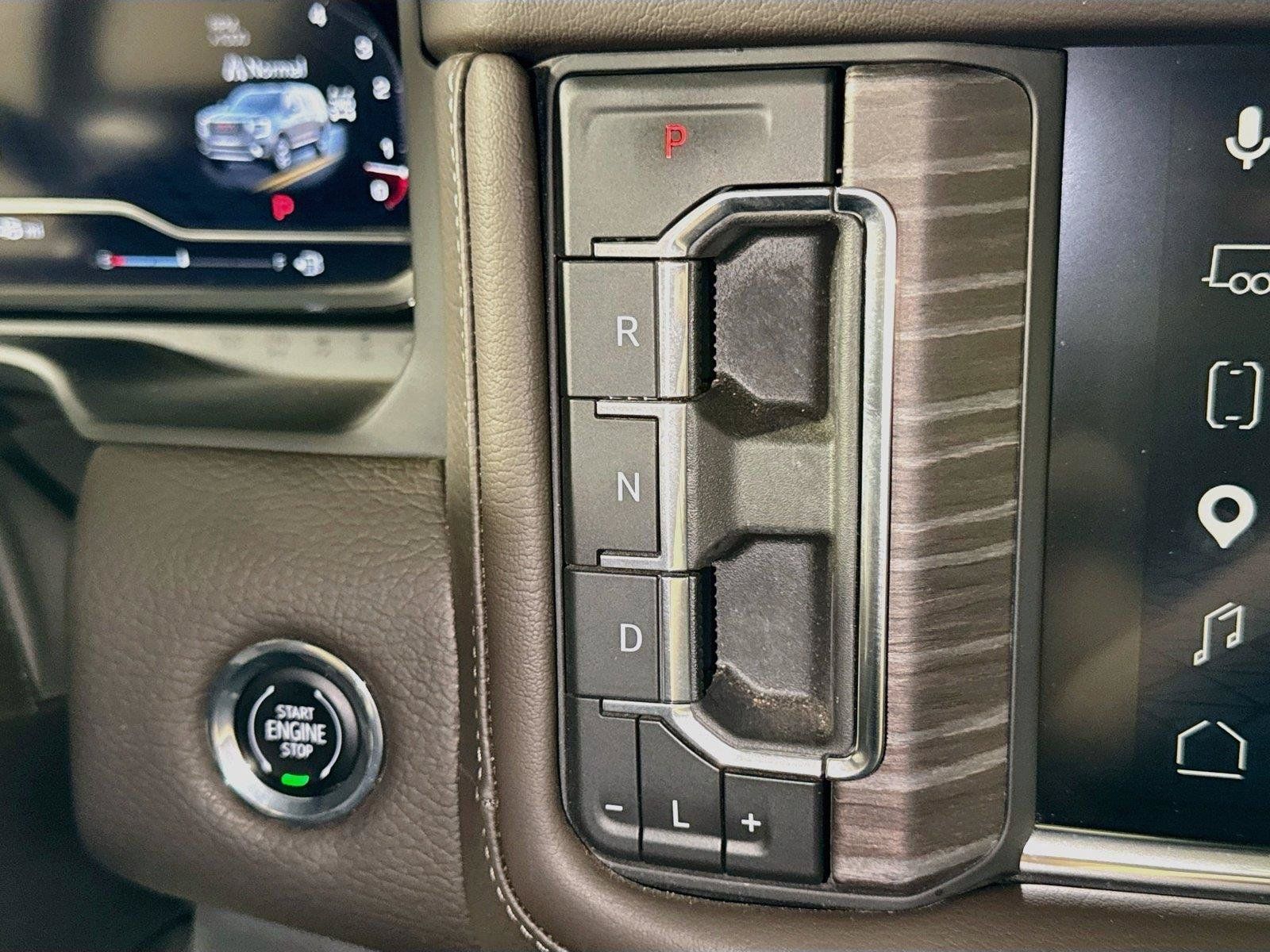 Used 2023 GMC Yukon Denali w/ Max Trailering Package AWD/4WD image 15